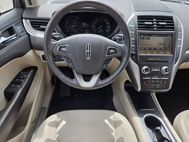Used 2019 Lincoln MKC Premiere FWD image 16