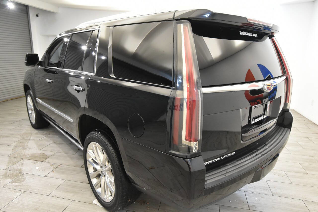 Used 2020 Cadillac Escalade Premium Luxury image 3