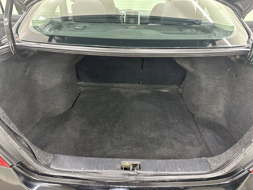 Used 2014 Nissan Versa SV image 23