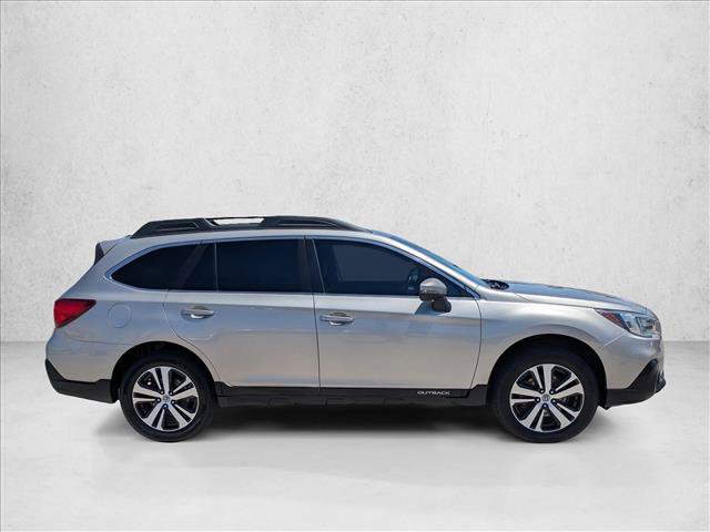 Used 2019 Subaru Outback 2.5i Limited AWD/4WD image 5