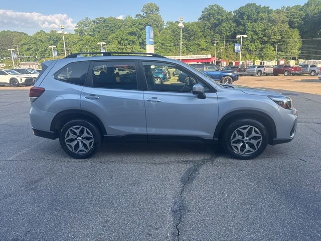 Used 2019 Subaru Forester Premium w/ All-Weather Package image 7