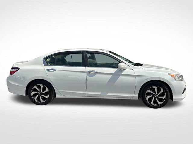 Used 2016 Honda Accord EX image 7