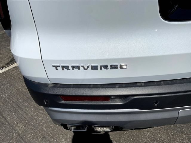 New 2026 Chevrolet Traverse LT w/ Driver Confidence Package FWD image 11