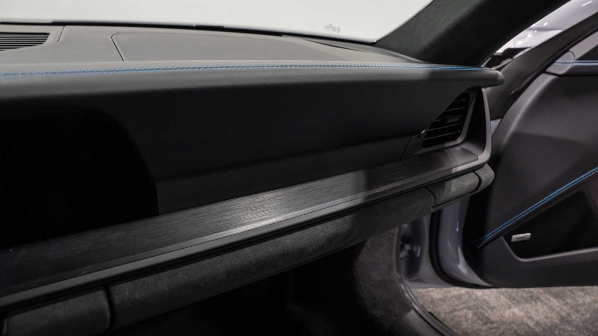 Used 2026 Porsche 911 GT3 image 45