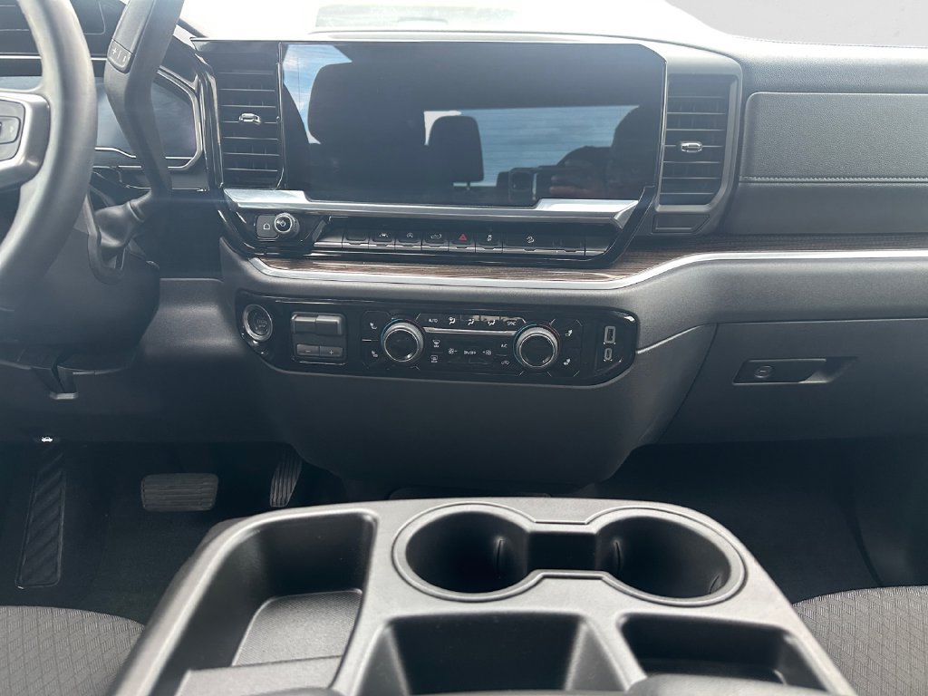 Used 2025 Chevrolet Silverado 1500 LT Trail Boss w/ Protection Package AWD/4WD image 17