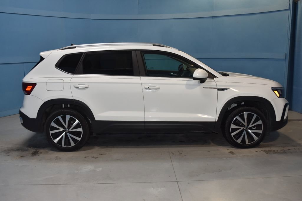 Certified 2023 Volkswagen Taos SE image 19