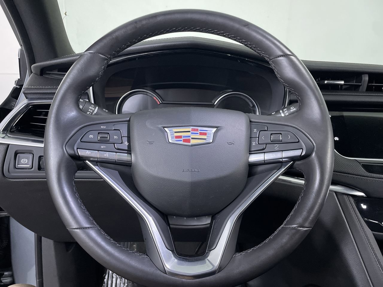 Used 2021 Cadillac XT6 Luxury AWD/4WD image 13