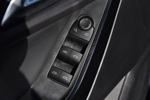 Used 2025 Chevrolet Equinox LT image 8