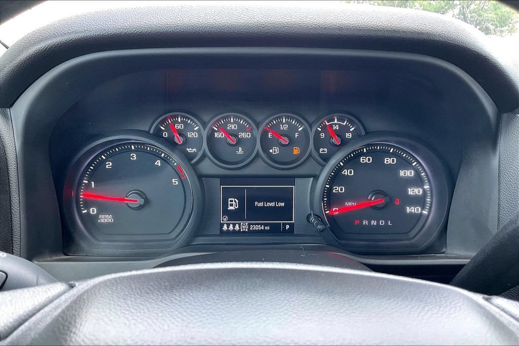 Used 2025 Chevrolet Silverado 2500 Custom w/ Custom Value Package AWD/4WD image 12
