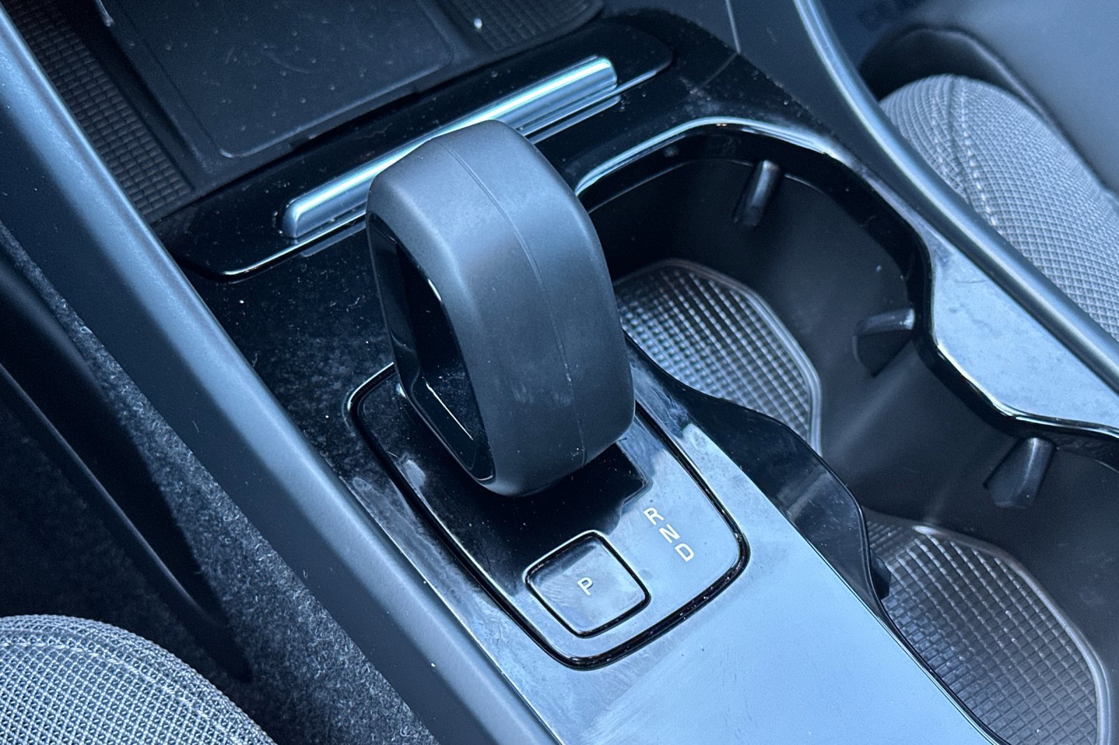 Certified 2023 Volvo XC40 Recharge Core image 25