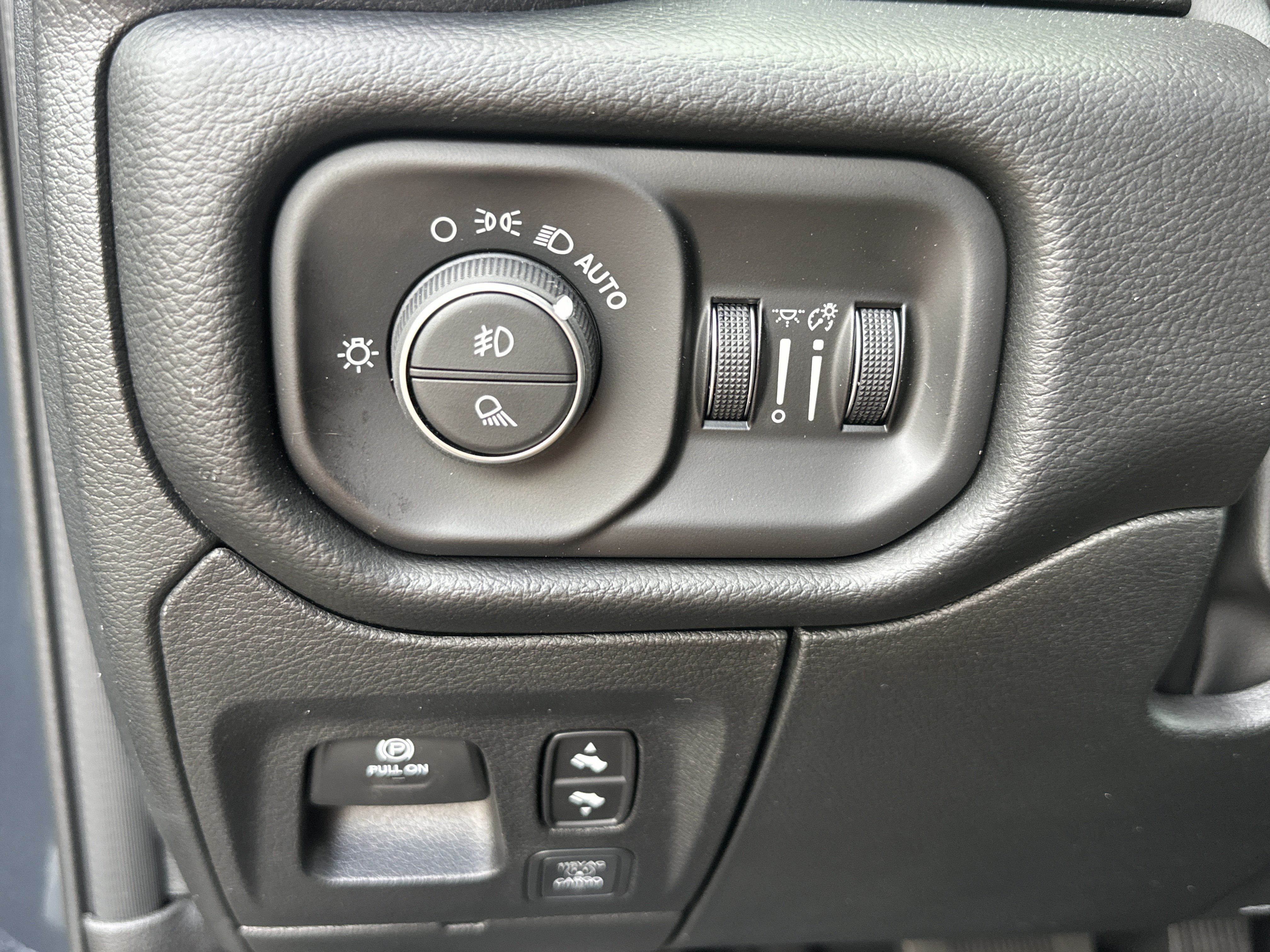 New 2026 RAM 1500 Big Horn AWD/4WD image 10