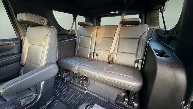 Used 2022 Chevrolet Suburban Z71 w/ Luxury Package AWD/4WD image 34