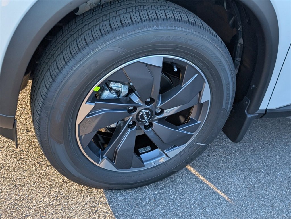 New 2026 Nissan Rogue SV image 5