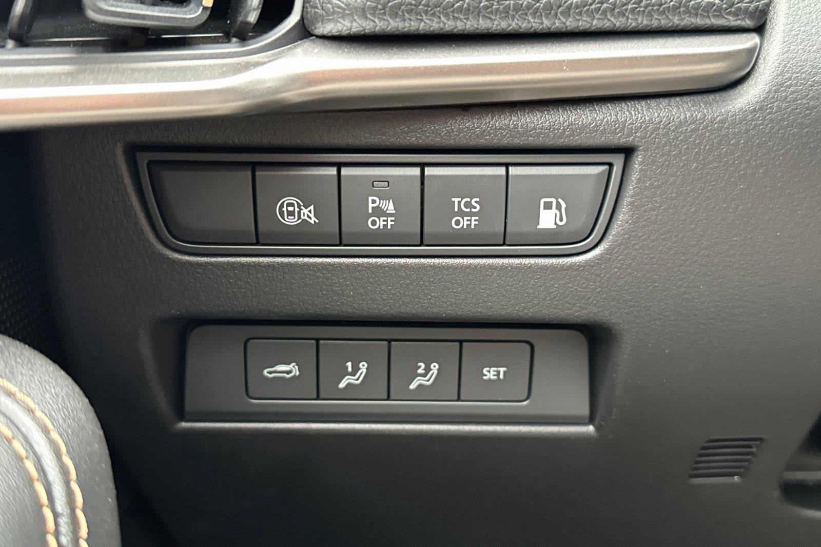 New 2025 MAZDA CX-70 Plug-In Hybrid w/ Premium Pkg AWD/4WD image 31
