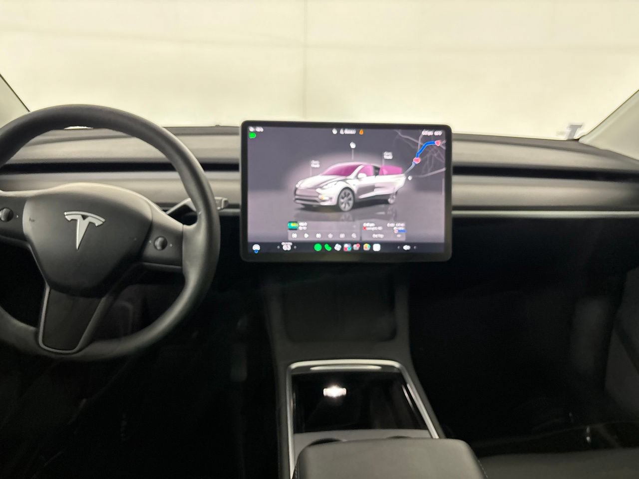 Used 2025 Tesla Model Y Long Range RWD image 16