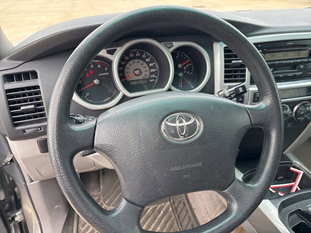 Used 2005 Toyota 4Runner Limited AWD/4WD image 14