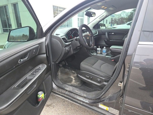 Used 2016 Chevrolet Traverse LT image 3