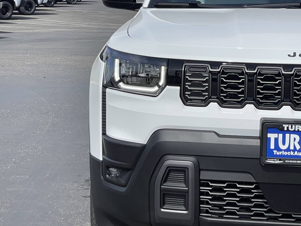 New 2026 Jeep Cherokee Laredo AWD/4WD image 4