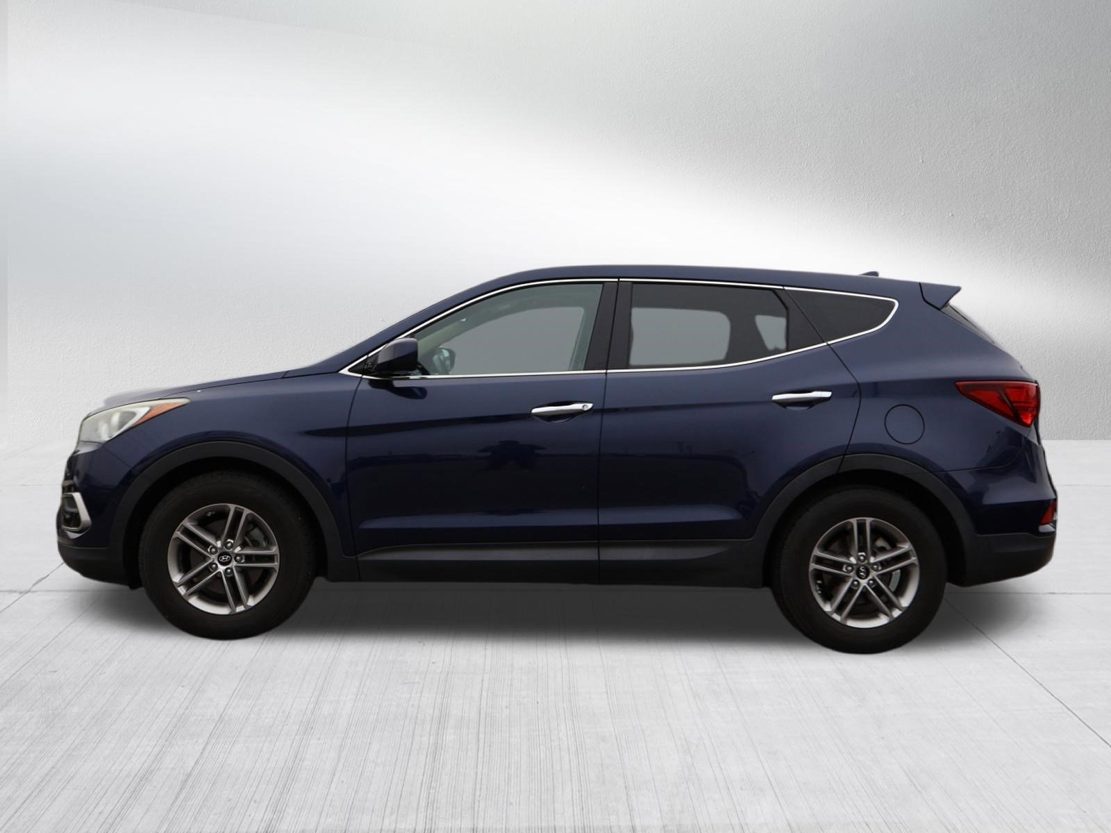 Used 2017 Hyundai Santa Fe Sport image 4