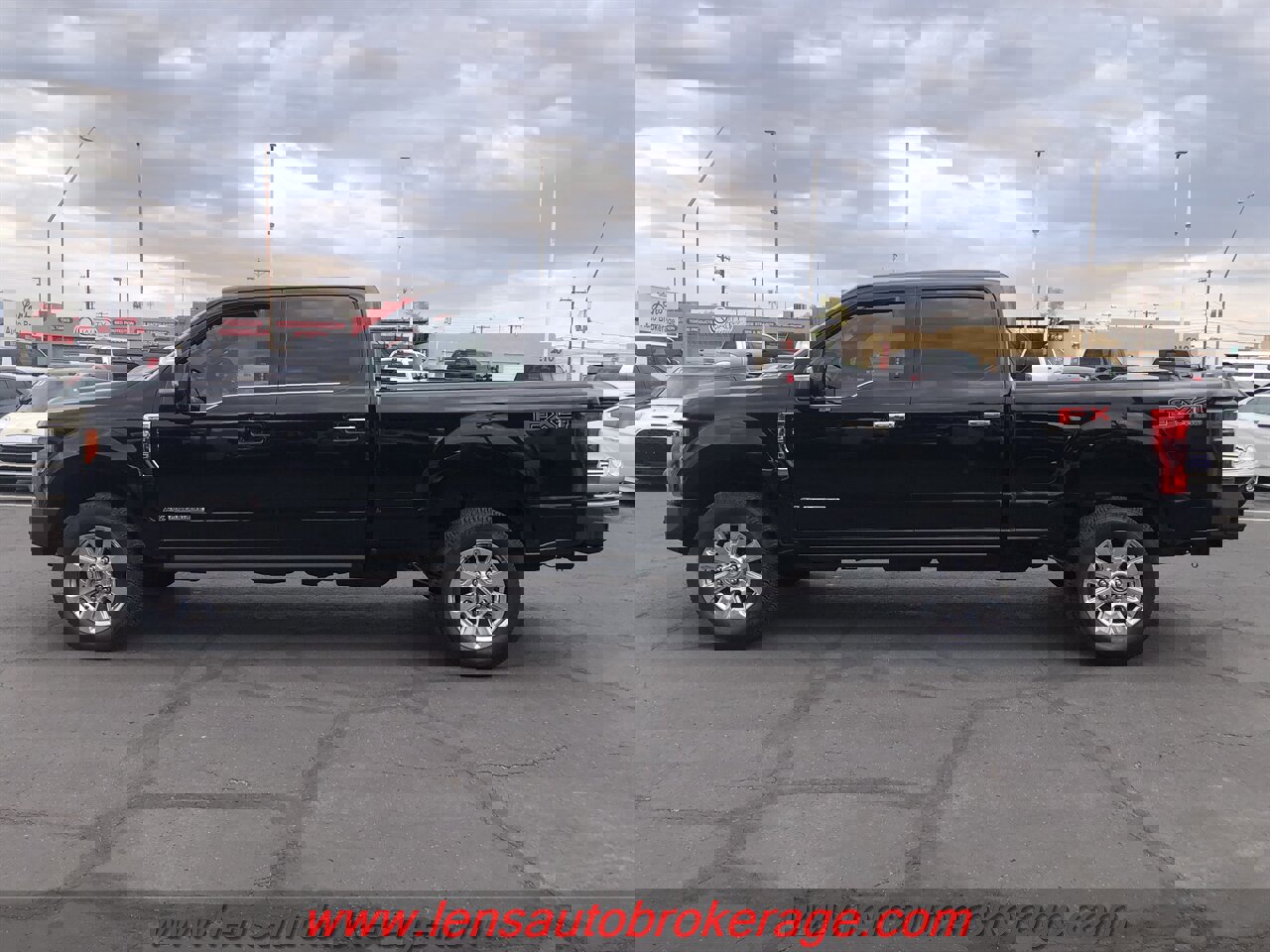 Used 2017 Ford F250 Platinum w/ FX4 Off-Road Package image 5