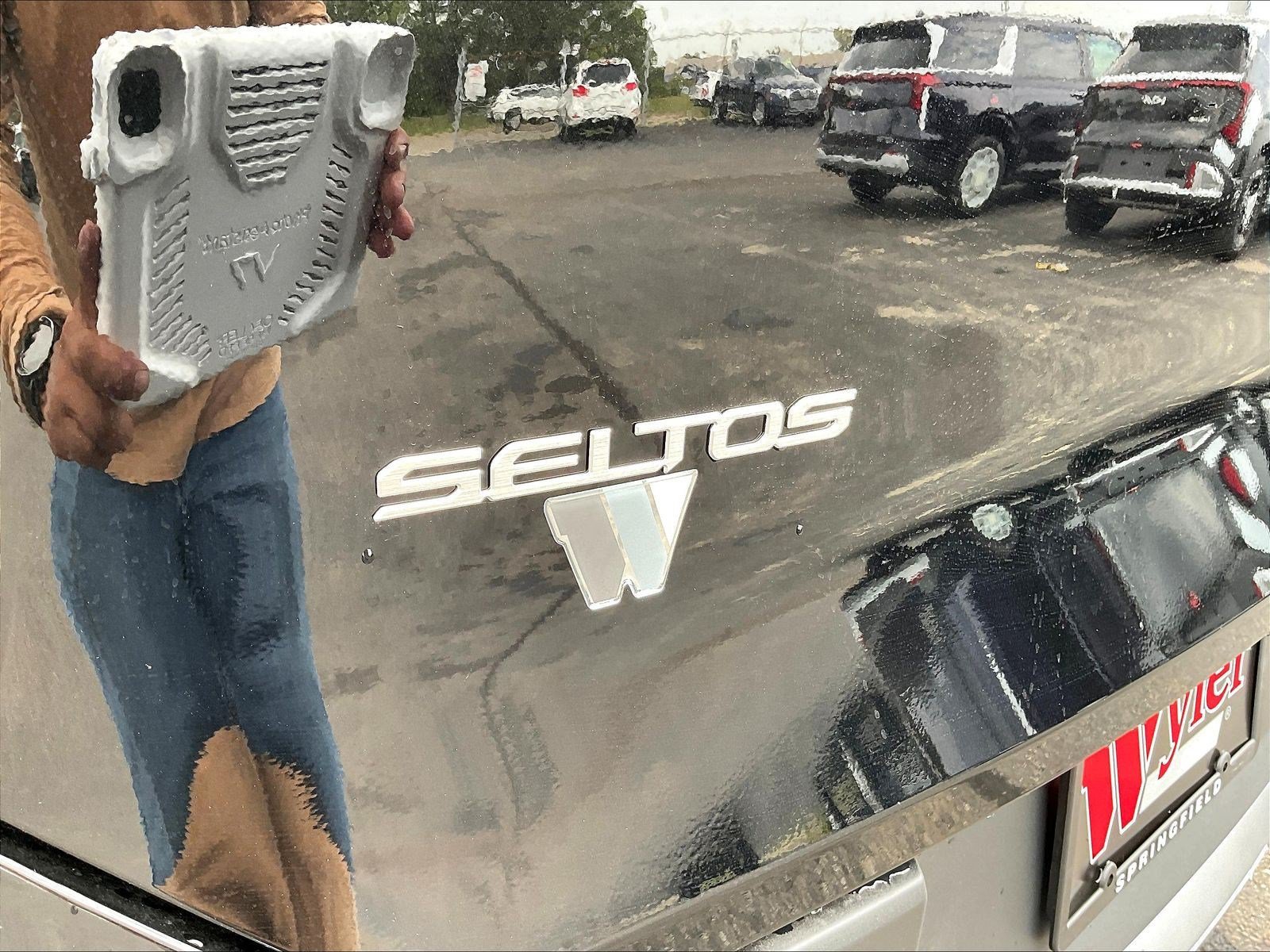 New 2027 Kia Seltos S FWD image 14