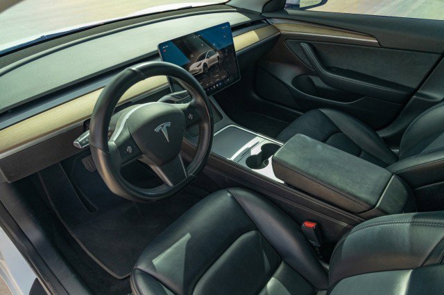 Used 2022 Tesla Model 3 image 18