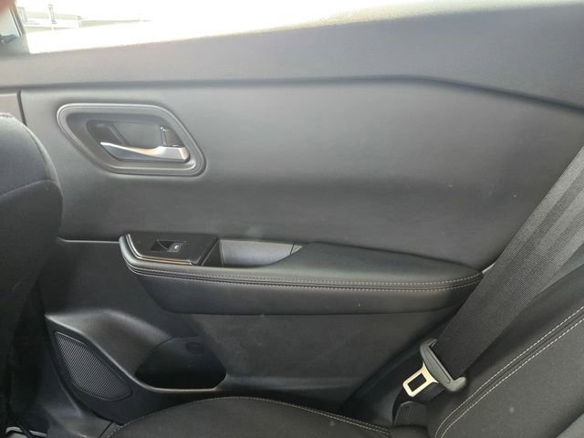 Used 2024 Nissan Rogue SV image 12