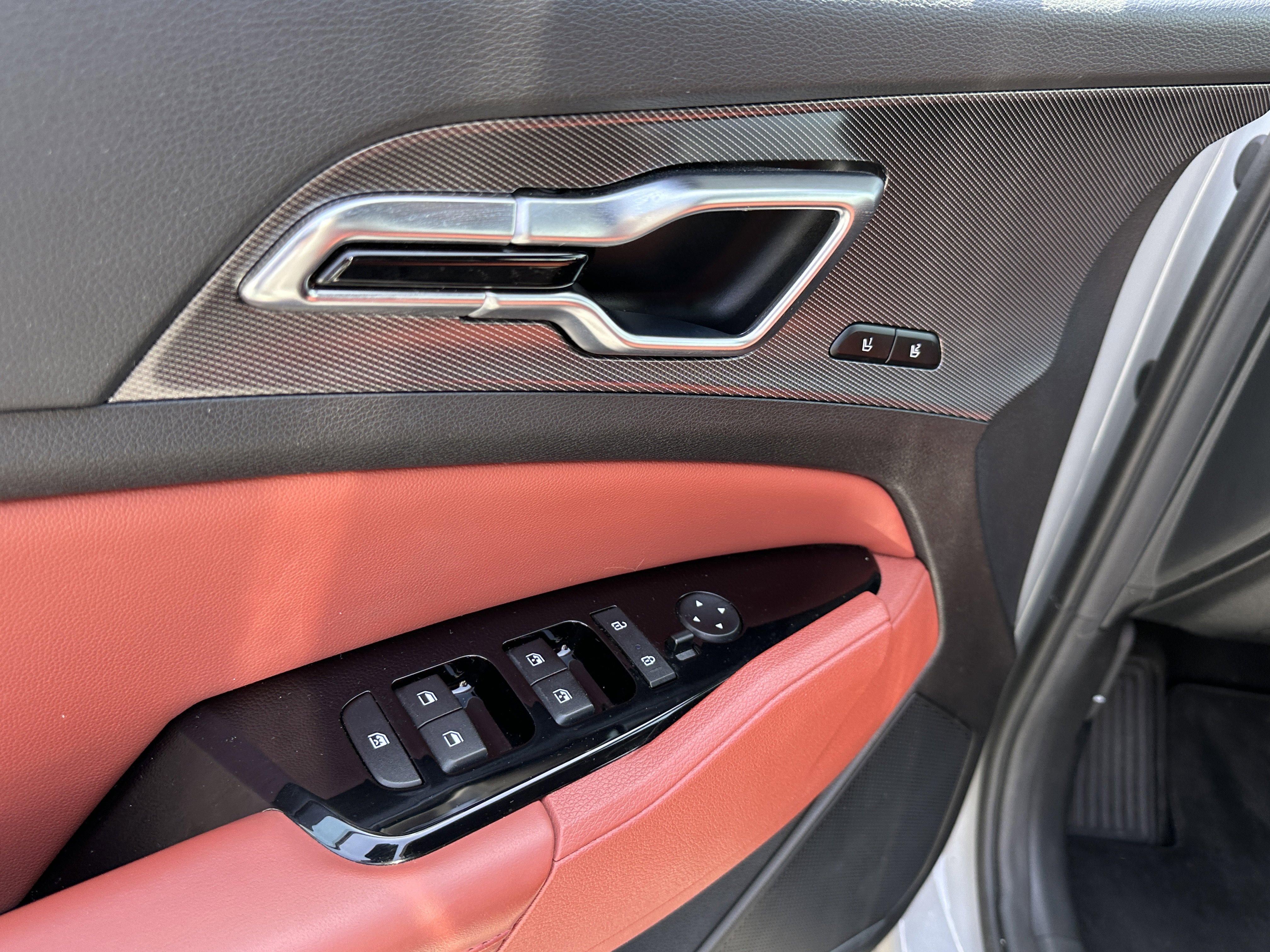 Certified 2023 Kia Sportage SX image 27