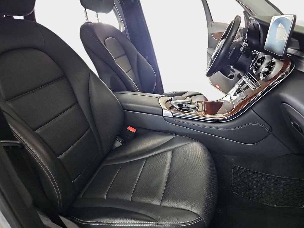 Used 2016 Mercedes-Benz GLC 300 4MATIC image 12