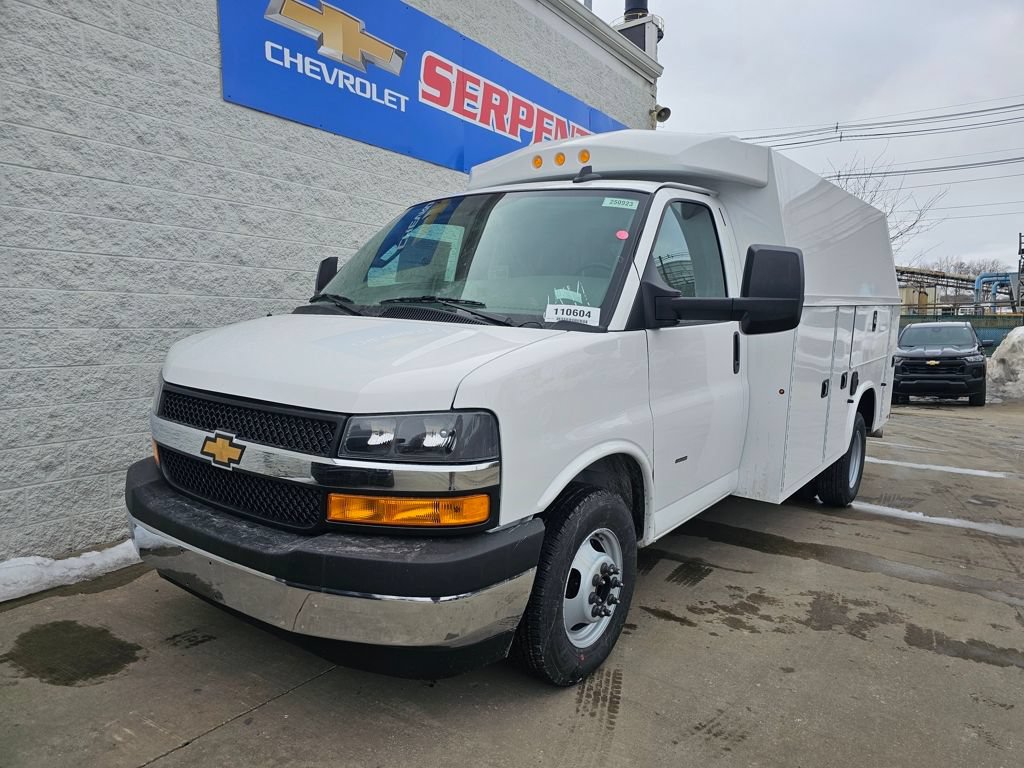 New 2025 Chevrolet Express 3500 w/ Power Convenience Package RWD image 6