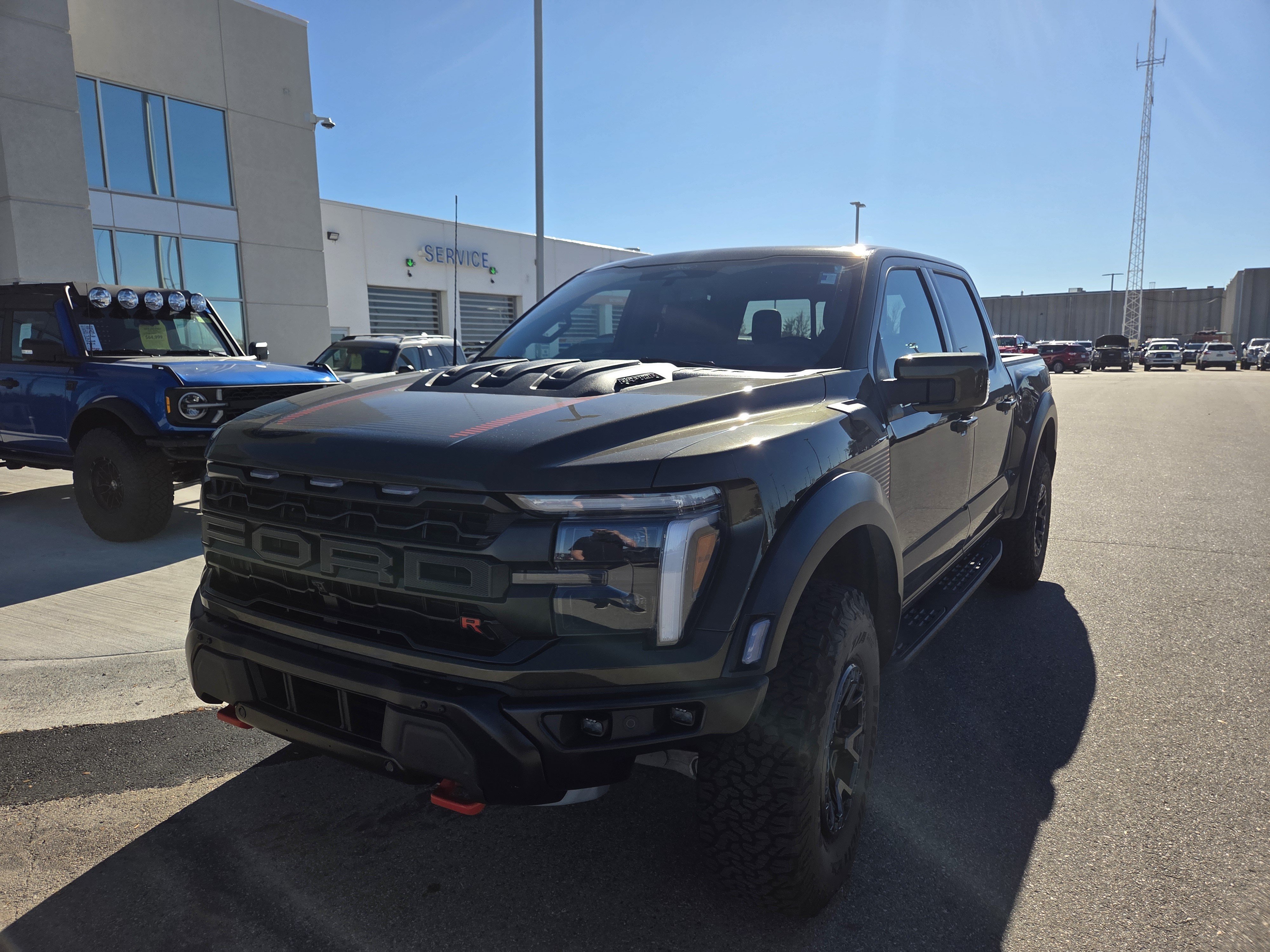 Used 2025 Ford F150 Raptor w/ Equipment Group 803A Raptor R AWD/4WD image 3