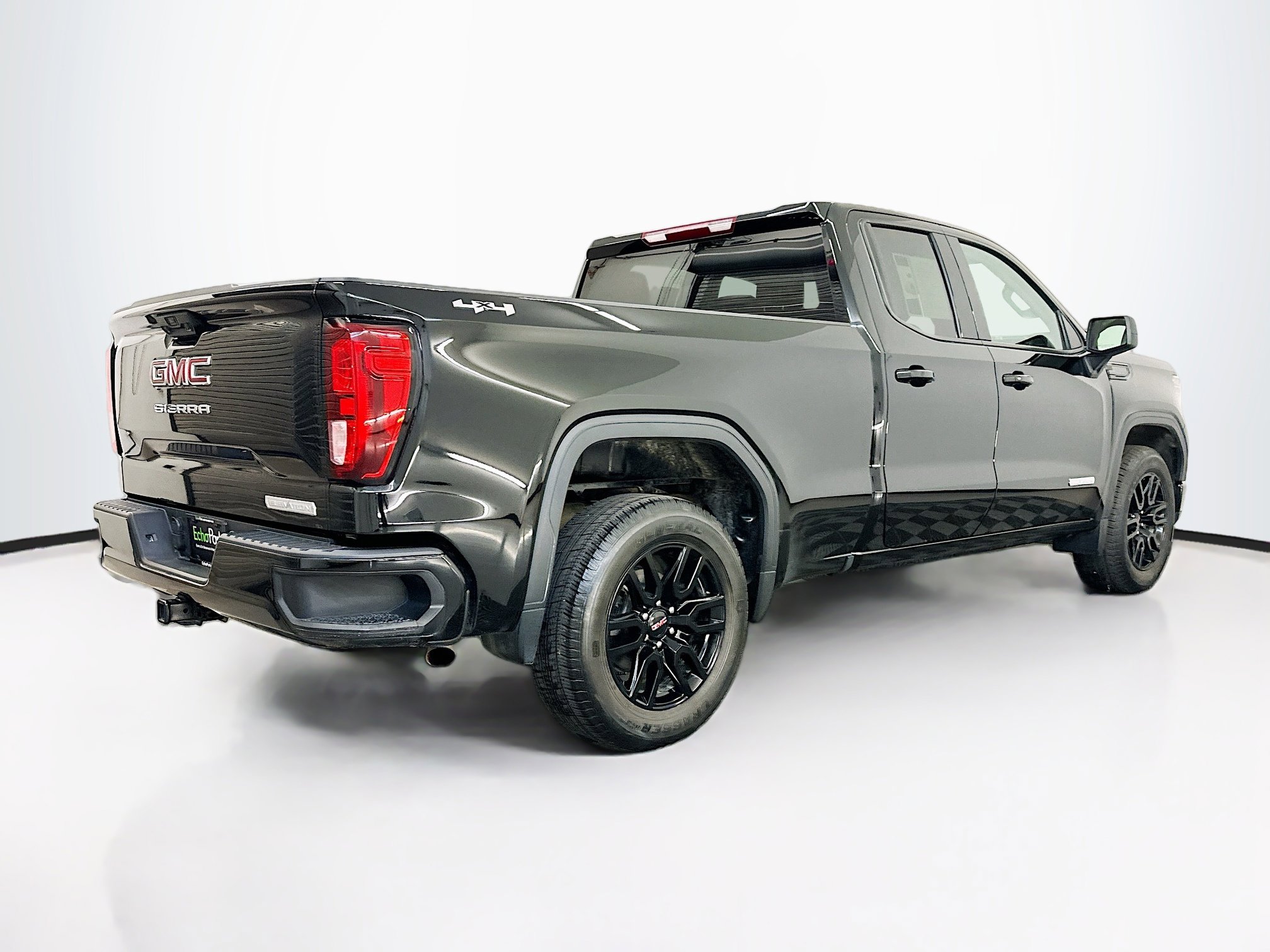 Used 2024 GMC Sierra 1500 Elevation image 9