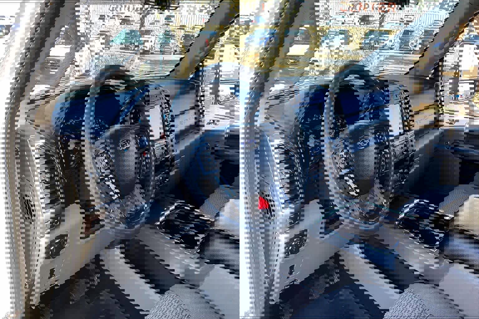 Used 2019 Ford F250 XLT w/ XLT Premium Package image 16