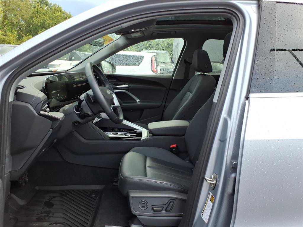 Certified 2025 Audi Q5 Premium Plus w/ Premium Plus AWD/4WD image 11