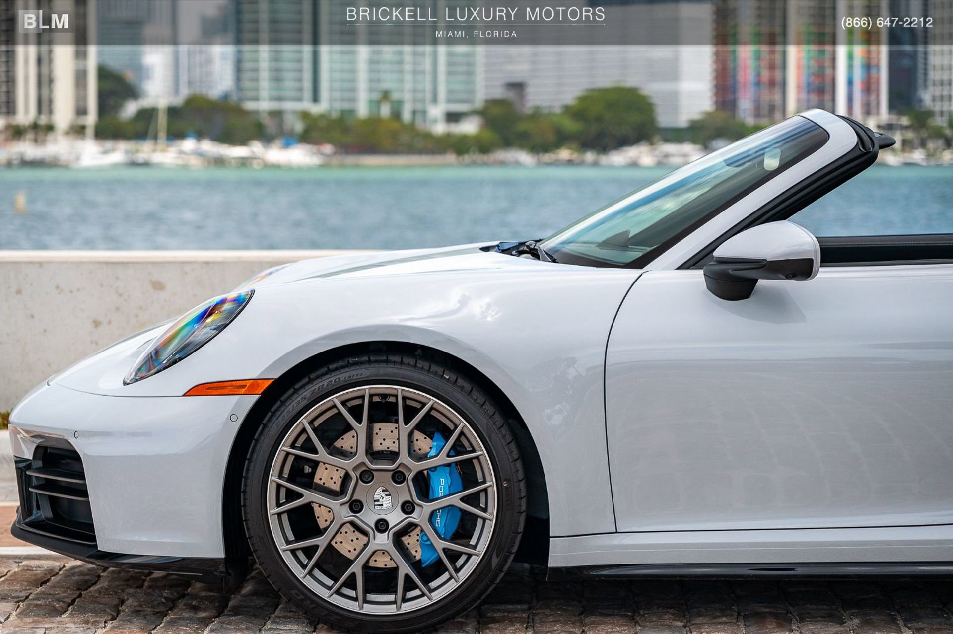 Used 2025 Porsche 911 Carrera RWD image 43