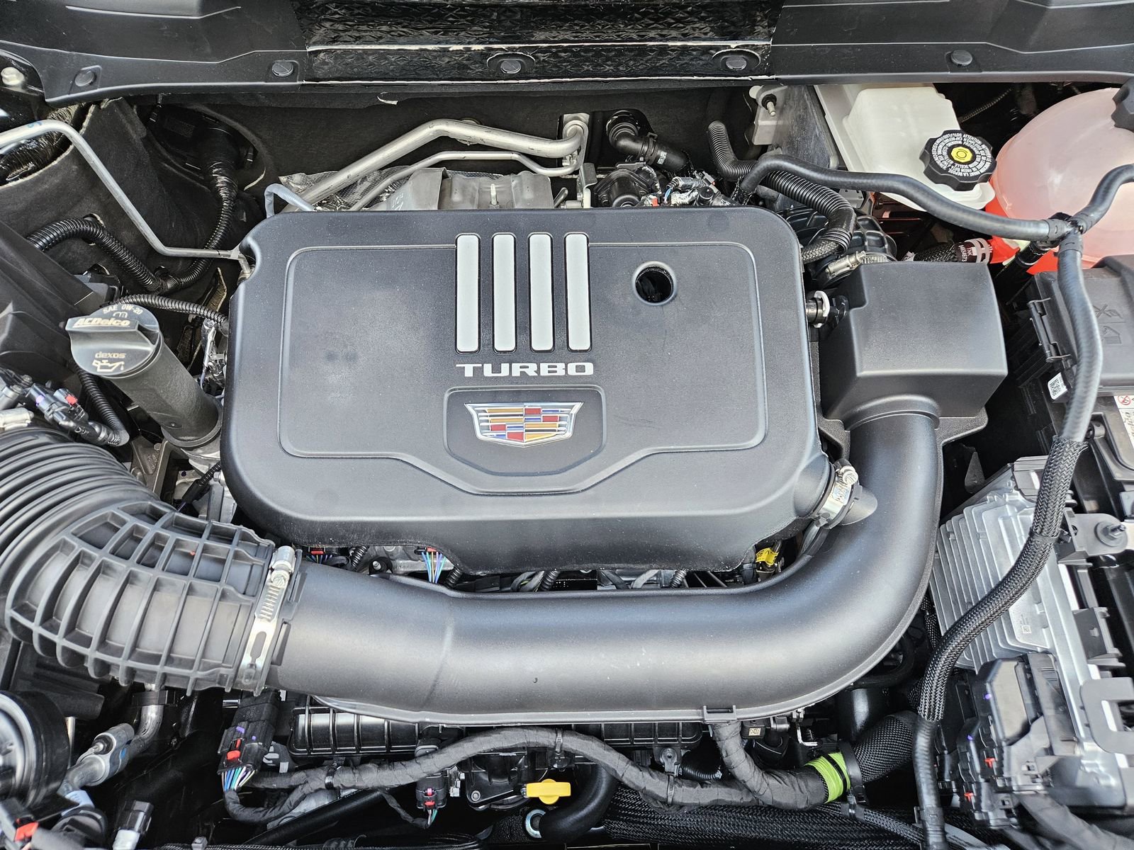 New 2026 Cadillac XT5 Luxury image 29