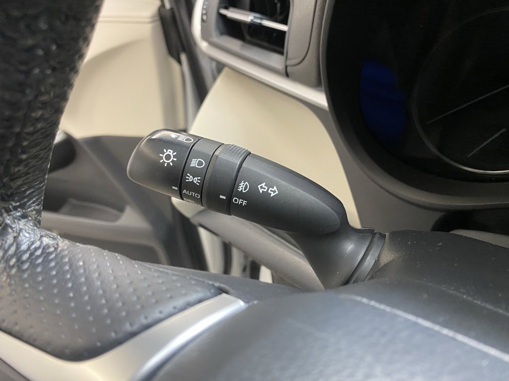 Used 2022 Toyota Sienna Limited image 29