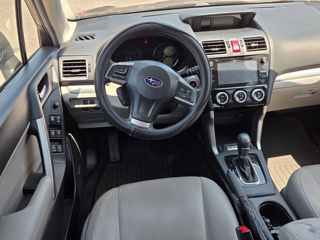 Used 2016 Subaru Forester 2.5i Touring AWD/4WD image 6