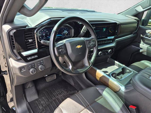 Used 2024 Chevrolet Silverado 3500 High Country w/ Technology Package AWD/4WD image 10