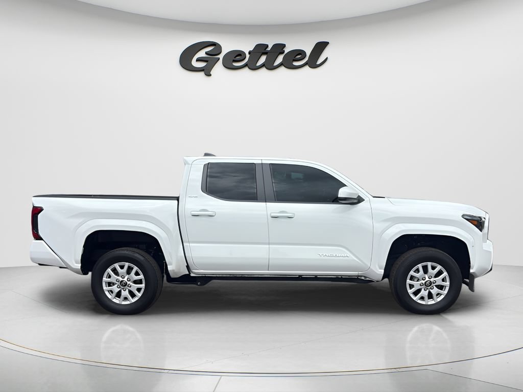 Used 2024 Toyota Tacoma SR5 RWD image 4