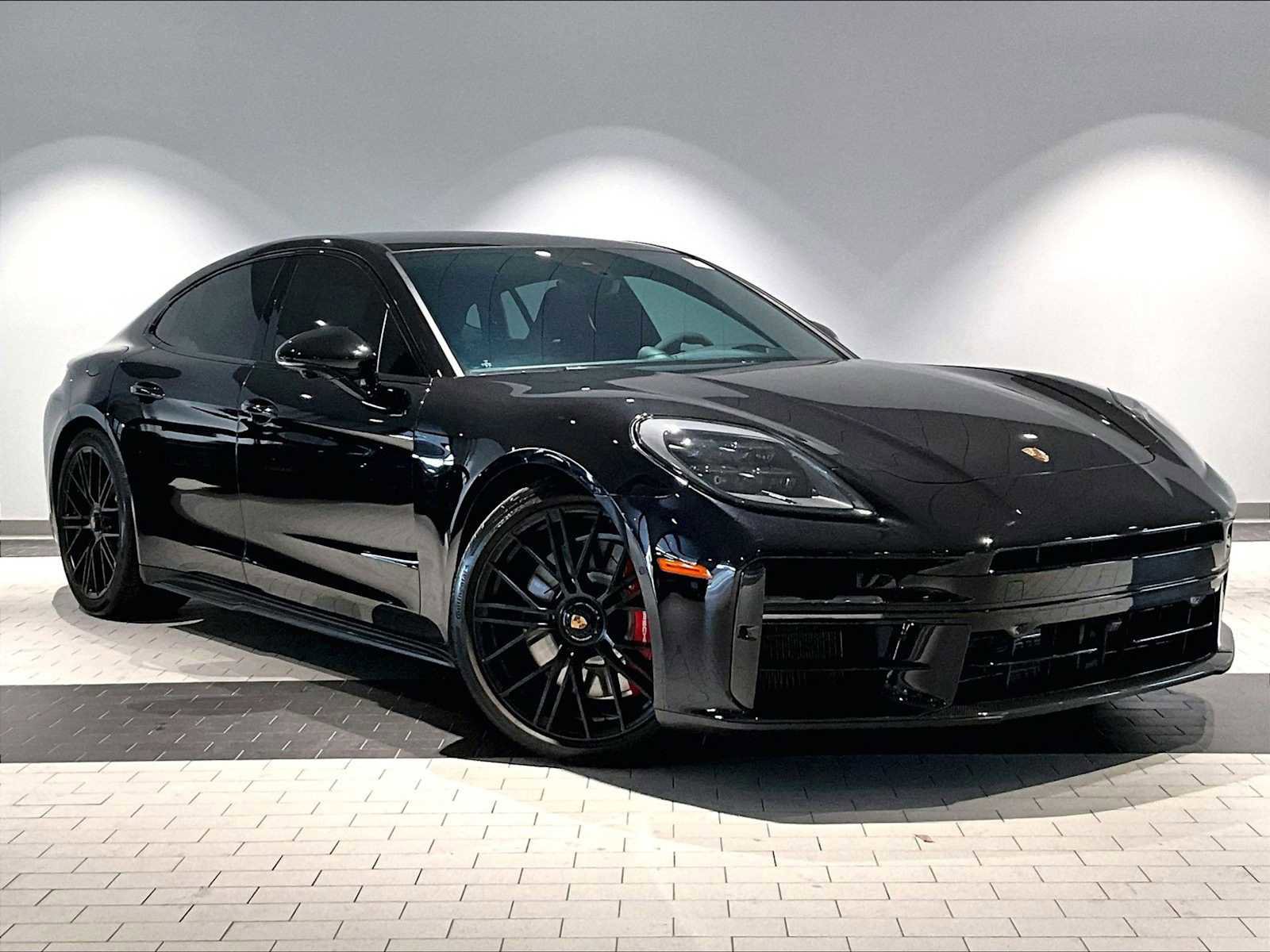 Used 2025 Porsche Panamera GTS image 12