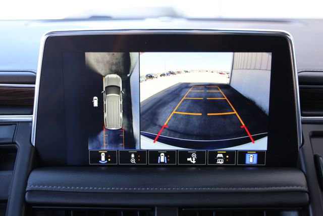 Used 2023 Chevrolet Tahoe Z71 w/ Luxury Package image 19