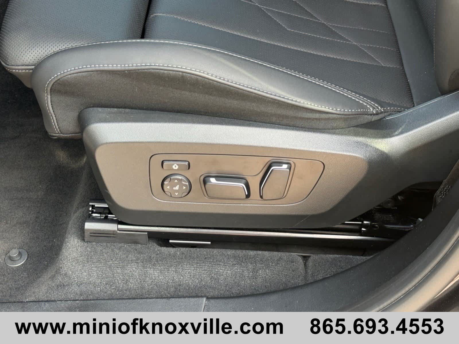 Used 2025 BMW X3 xDrive30i w/ Premium Package AWD/4WD image 13