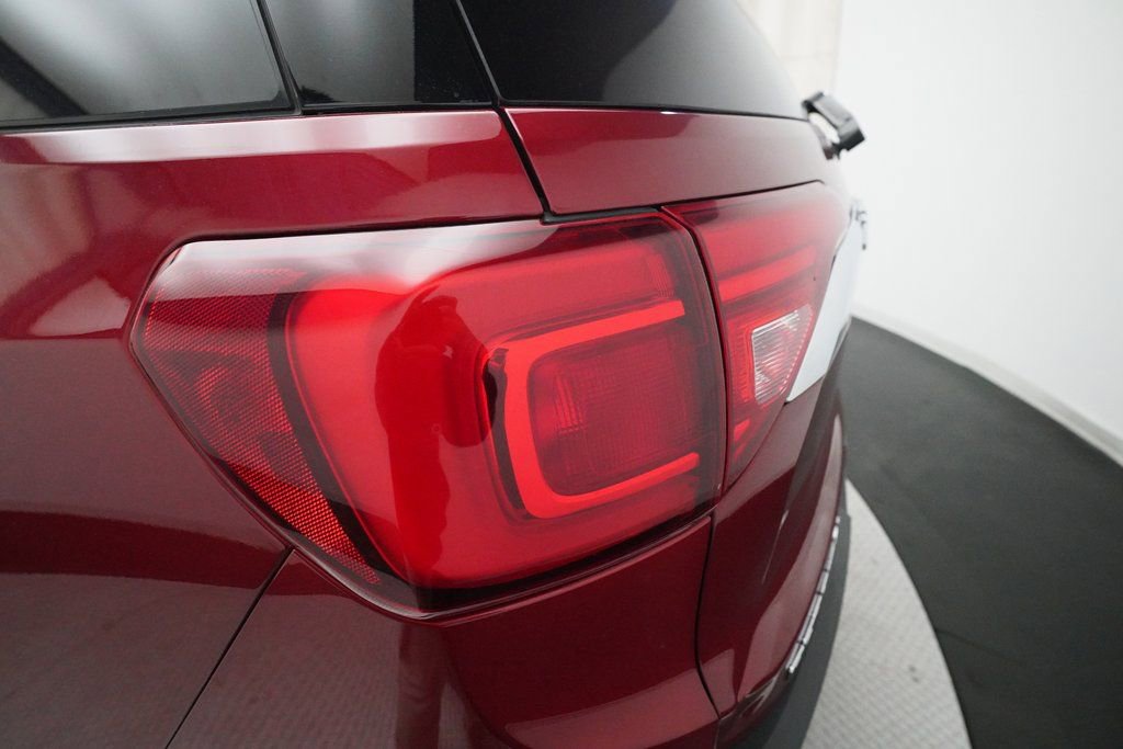 Used 2019 GMC Acadia SLE w/ Driver Alert Package I image 32