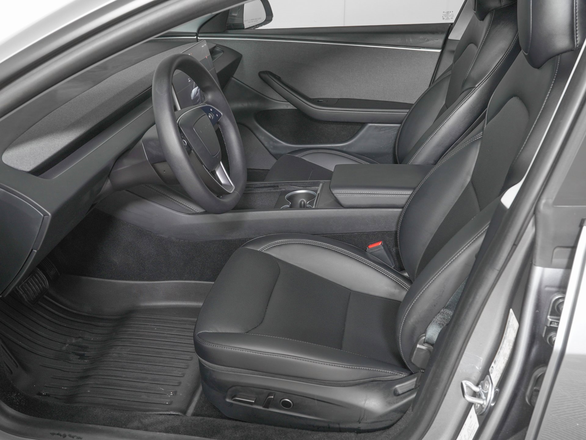 Used 2025 Tesla Model 3 Long Range image 15