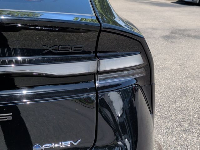New 2026 Toyota Prius Plug-In Hybrid FWD image 8
