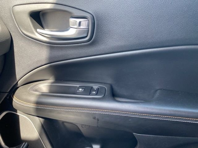 Used 2019 Jeep Compass Latitude image 21