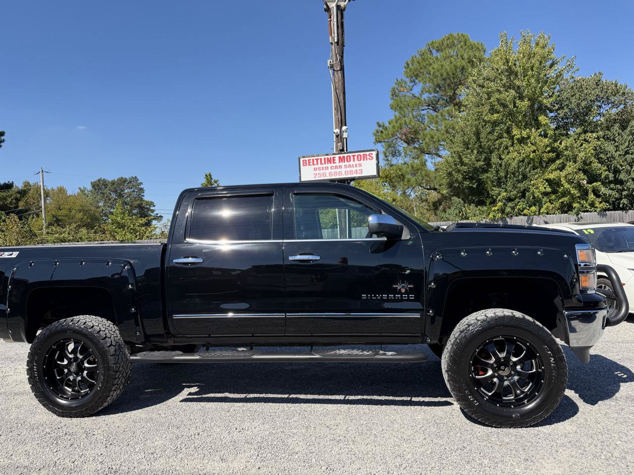 Used 2015 Chevrolet Silverado 1500 LTZ Z71 w/ LTZ Plus Package AWD/4WD image 3