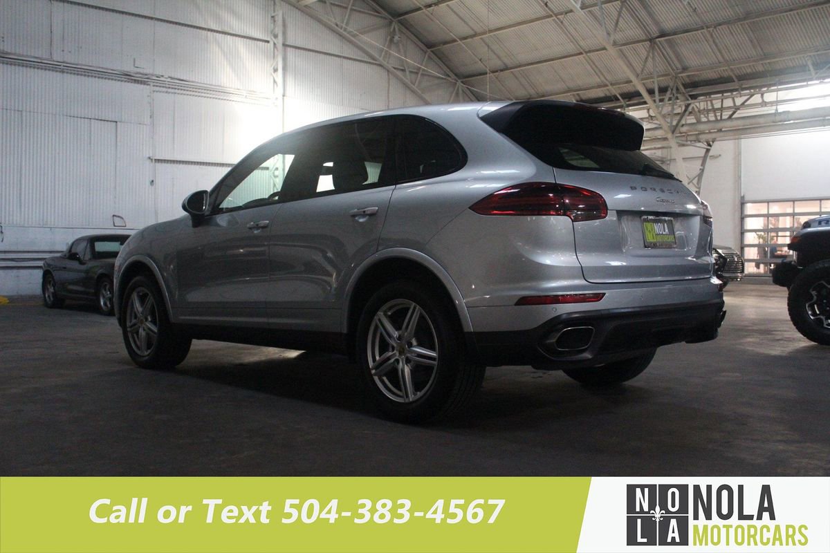 Used 2017 Porsche Cayenne Platinum Edition image 15