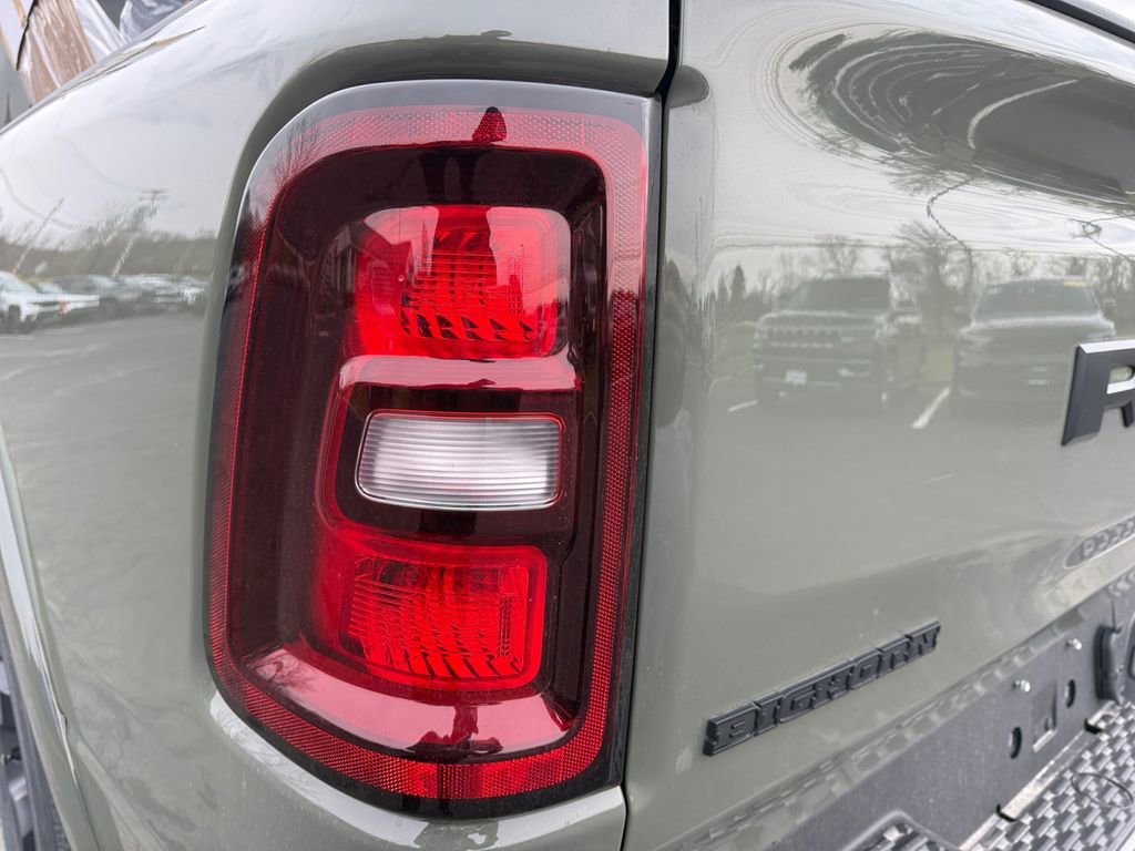 New 2026 RAM 1500 4x4 Crew Cab image 21